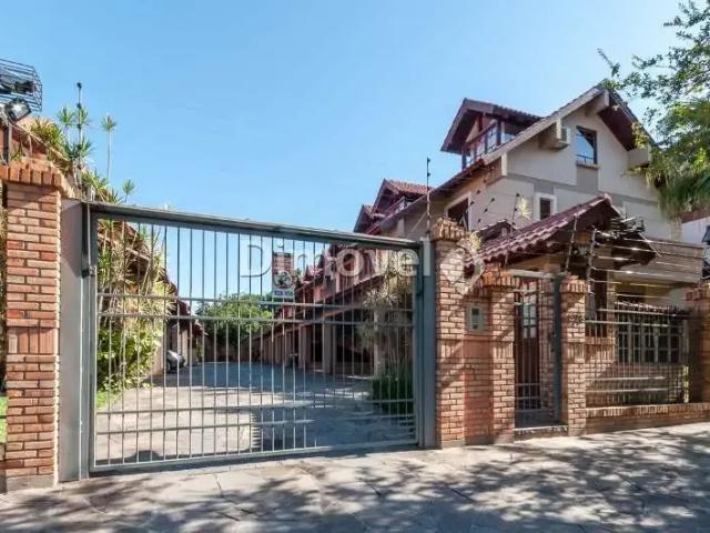 Casa / Sobrado em Condomínio para Venda em Porto Alegre/RS Vila Assunção 3 Quartos