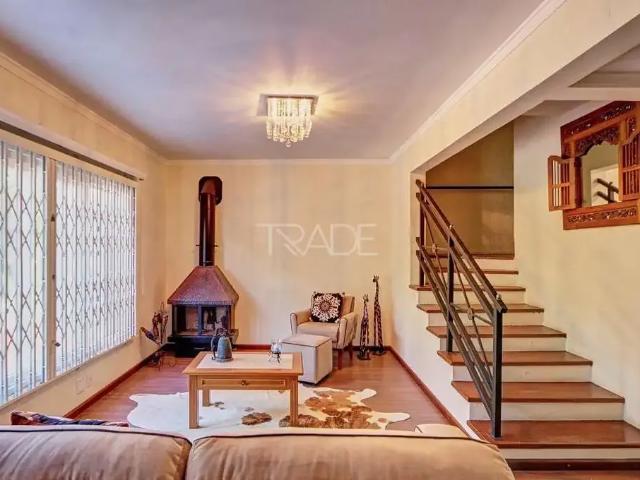 Casa / Sobrado em Condomínio para Venda em Porto Alegre/RS Vila Assunção 3 Quartos