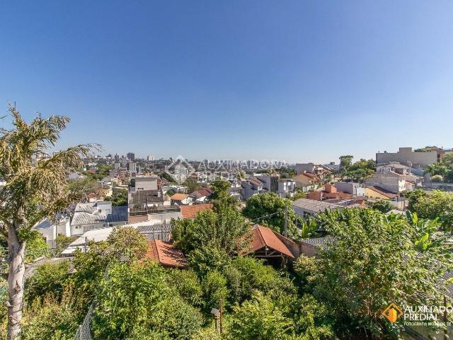 Casa / Sobrado em Condomínio para Venda em Porto Alegre/RS Vila Jardim 4 Quartos