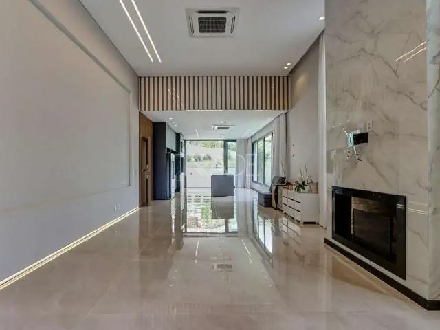 Casa / Sobrado em Condomínio para Venda em Porto Alegre/RS Vila Nova 4 Quartos