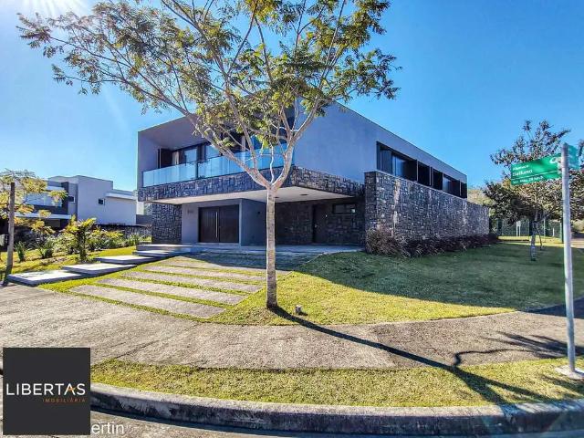 Casa / Sobrado em Condomínio para Venda em Porto Alegre/RS Vila Nova 6 Quartos