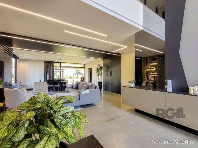 Casa / Sobrado em Condomínio para Venda em Porto Alegre/RS Vila Nova 6 Quartos