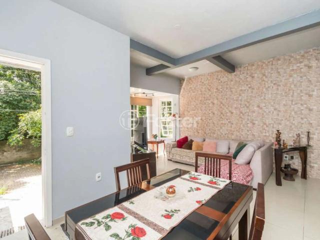 Casa / Sobrado em Condomínio para Venda em Porto Alegre/RS Vila Nova 2 Quartos