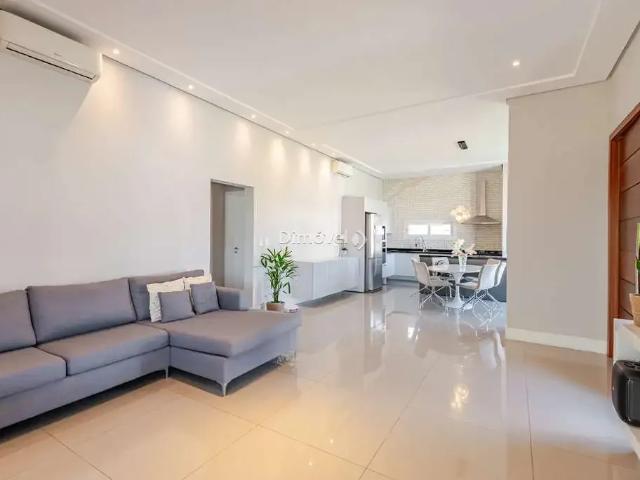 Casa / Sobrado em Condomínio para Venda em Porto Alegre/RS Vila Nova 3 Quartos