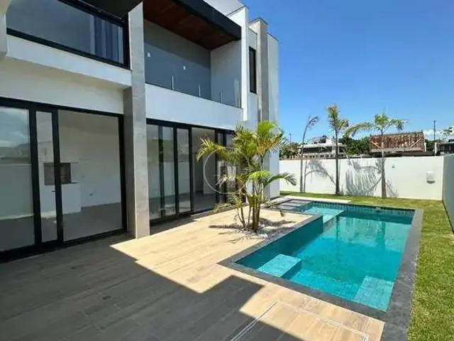 Casa / Sobrado em Condomínio para Venda em Porto Belo/SC Jardim Dourado 3 Quartos