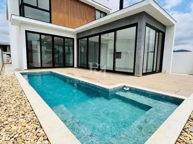 Casa / Sobrado em Condomínio para Venda em Porto Belo/SC Jardim Dourado 3 Quartos