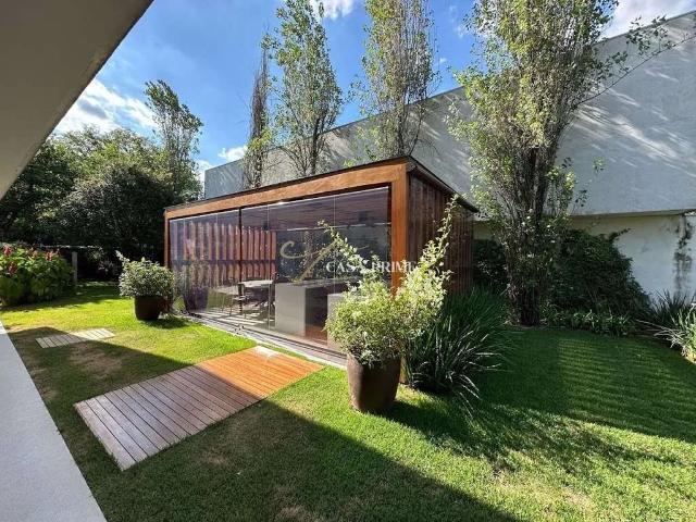 Casa / Sobrado em Condomínio para Venda em Porto Feliz/SP Centro 4 Quartos
