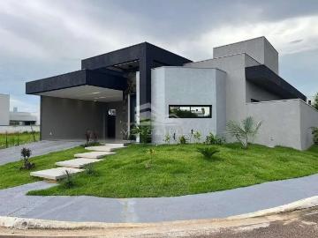 Casa à venda em Rondônia - Piscina, Garagem