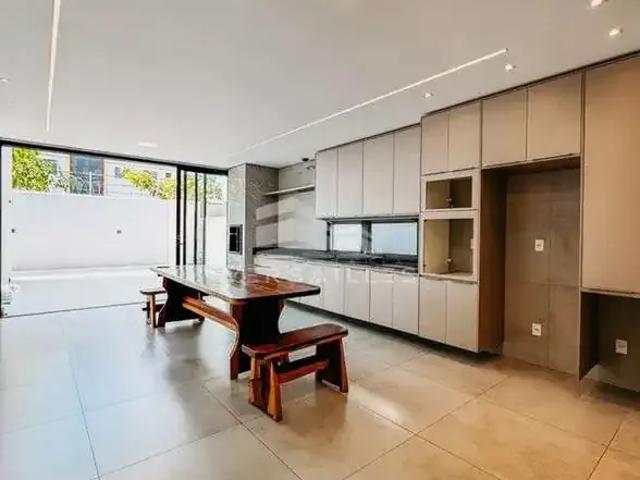 Casa / Sobrado em Condomínio para Venda em Porto Velho/RO Lagoa 3 Quartos
