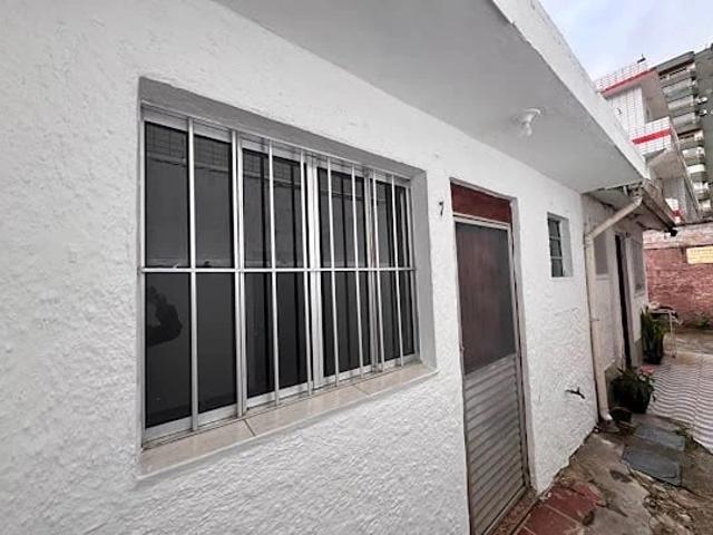 Casa / Sobrado em Condomínio para Venda em Praia Grande/SP Guilhermina 1 Quartos