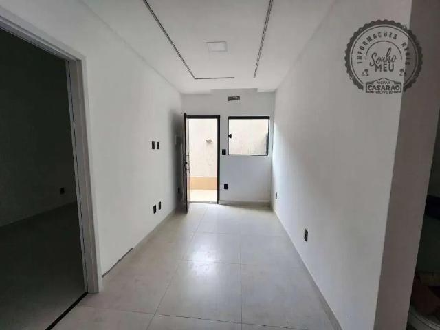 Casa / Sobrado em Condomínio para Venda em Praia Grande/SP Guilhermina 2 Quartos