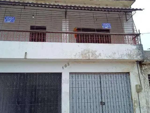 Casa / Sobrado em Condomínio para Venda em Recife/PE Barro 4 Quartos