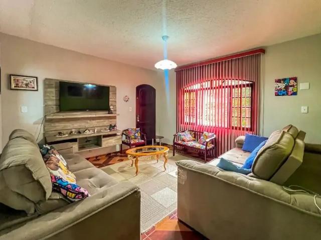 Casa / Sobrado em Condomínio para Venda em Ribeirão Pires/SP Tanque Caio 6 Quartos