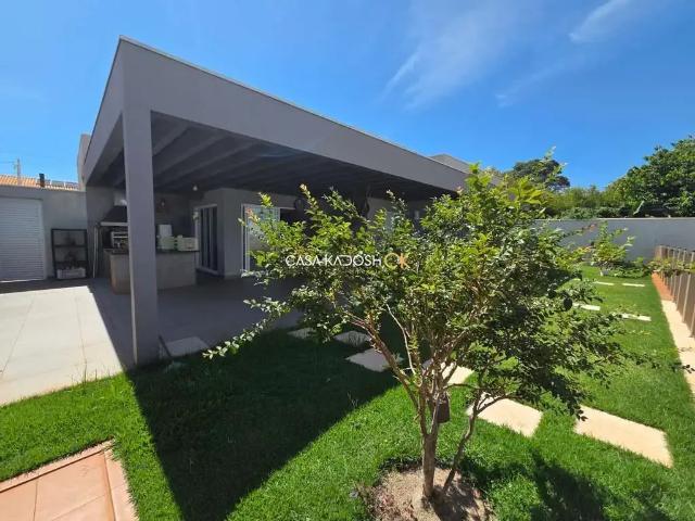 Casa / Sobrado em Condomínio para Venda em Cravinhos/SP Distrito Industrial 3 Quartos