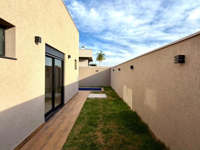 Casa / Sobrado em Condomínio para Venda em Ribeirão Preto/SP Vila do Golf 4 Quartos