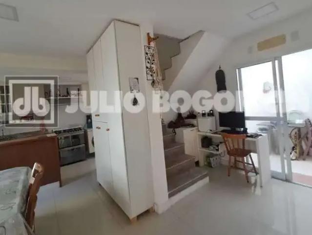 Casa / Sobrado em Condomínio para Venda em Rio de Janeiro/RJ Catete 2 Quartos