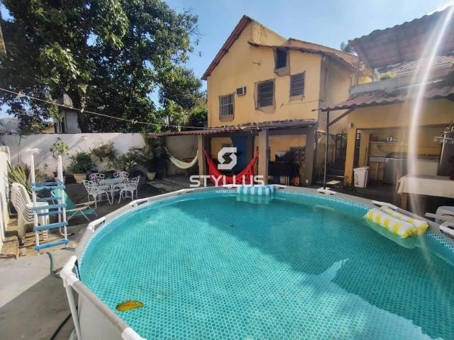 Casa / Sobrado em Condomínio para Venda em Rio de Janeiro/RJ Cascadura 4 Quartos