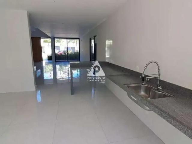 Casa / Sobrado em Condomínio para Venda em Rio de Janeiro/RJ Barra da Tijuca 4 Quartos