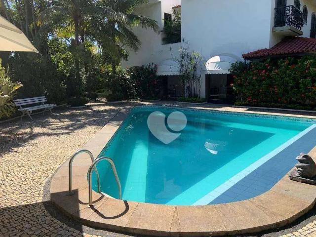 Casa / Sobrado em Condomínio para Venda em Rio de Janeiro/RJ Barra da Tijuca 4 Quartos