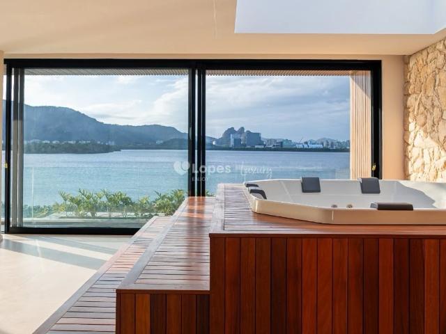 Casa / Sobrado em Condomínio para Venda em Rio de Janeiro/RJ Barra da Tijuca 5 Quartos