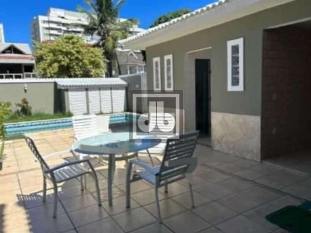 Casa / Sobrado em Condomínio para Venda em Rio de Janeiro/RJ Barra da Tijuca 5 Quartos