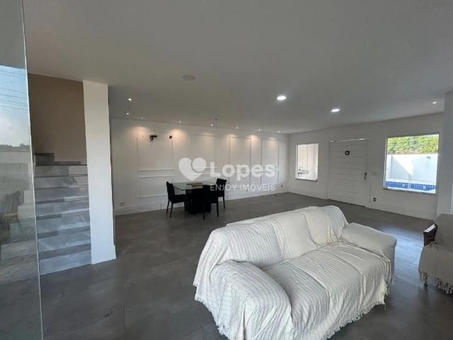 Casa / Sobrado em Condomínio para Venda em Rio de Janeiro/RJ Guaratiba 3 Quartos