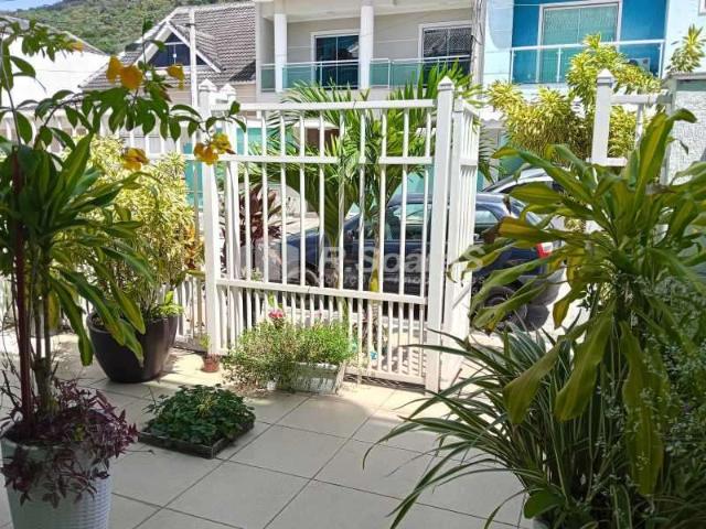 Casa / Sobrado em Condomínio para Venda em Rio de Janeiro/RJ Jardim Sulacap 3 Quartos