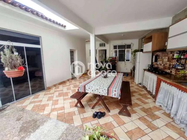 Casa / Sobrado em Condomínio para Venda em Rio de Janeiro/RJ Pitangueiras 4 Quartos