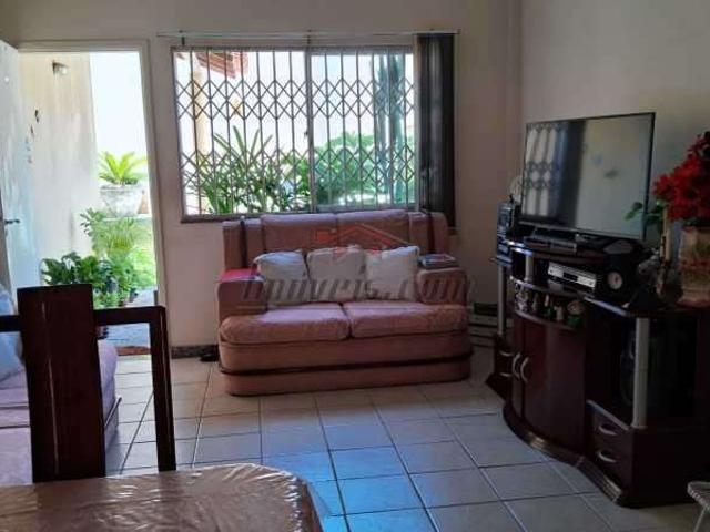 Casa / Sobrado em Condomínio para Venda em Rio de Janeiro/RJ Praça Seca 4 Quartos