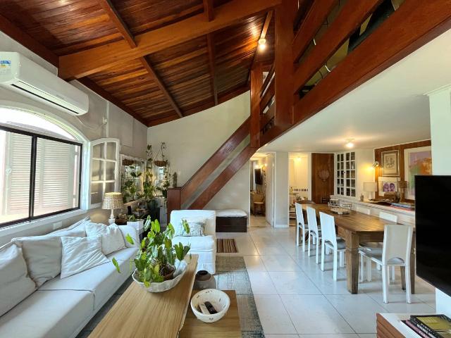 Casa / Sobrado em Condomínio para Venda em Rio de Janeiro/RJ Recreio dos Bandeirantes 2 Quartos