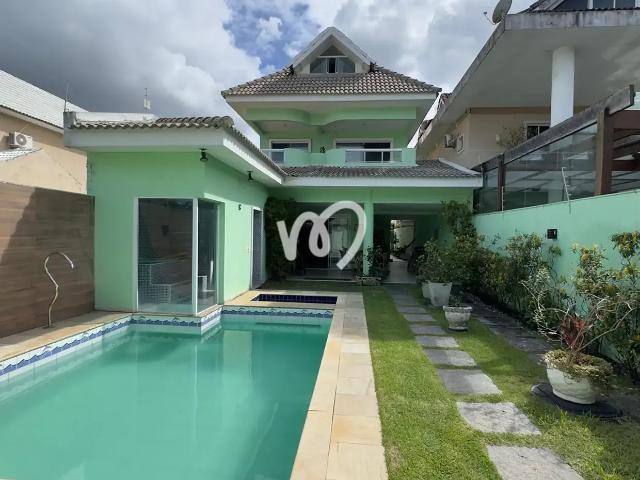 Casa / Sobrado em Condomínio para Venda em Rio de Janeiro/RJ Recreio dos Bandeirantes 3 Quartos