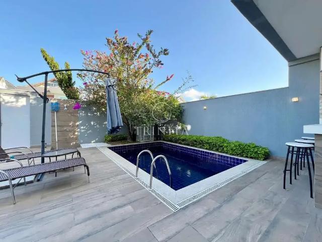 Casa / Sobrado em Condomínio para Venda em Rio de Janeiro/RJ Recreio dos Bandeirantes 3 Quartos