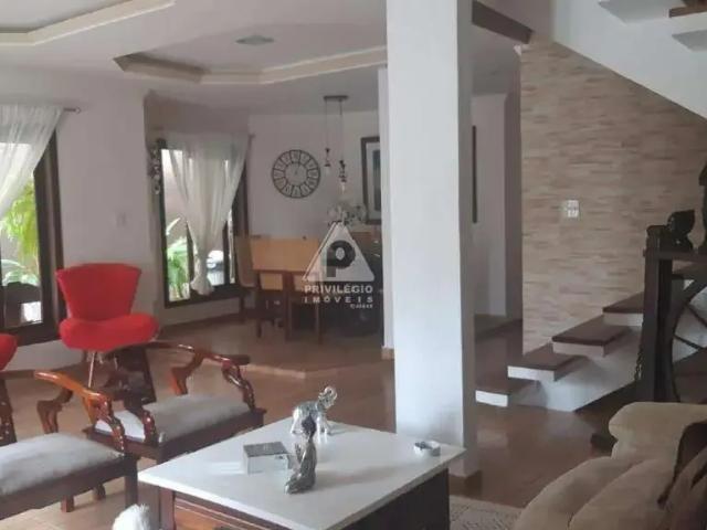 Casa / Sobrado em Condomínio para Venda em Rio de Janeiro/RJ Recreio dos Bandeirantes 3 Quartos