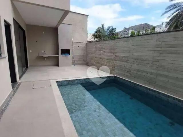 Casa / Sobrado em Condomínio para Venda em Rio de Janeiro/RJ Recreio dos Bandeirantes 3 Quartos