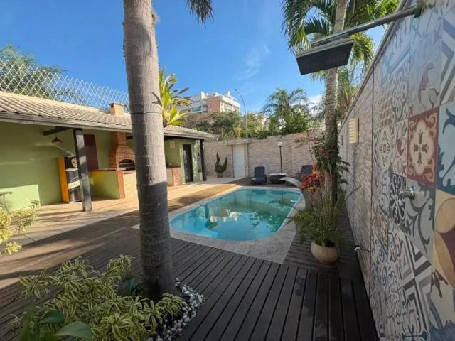 Casa / Sobrado em Condomínio para Venda em Rio de Janeiro/RJ Recreio dos Bandeirantes 3 Quartos