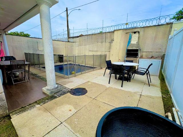 Casa / Sobrado em Condomínio para Venda em Rio de Janeiro/RJ Recreio dos Bandeirantes 3 Quartos