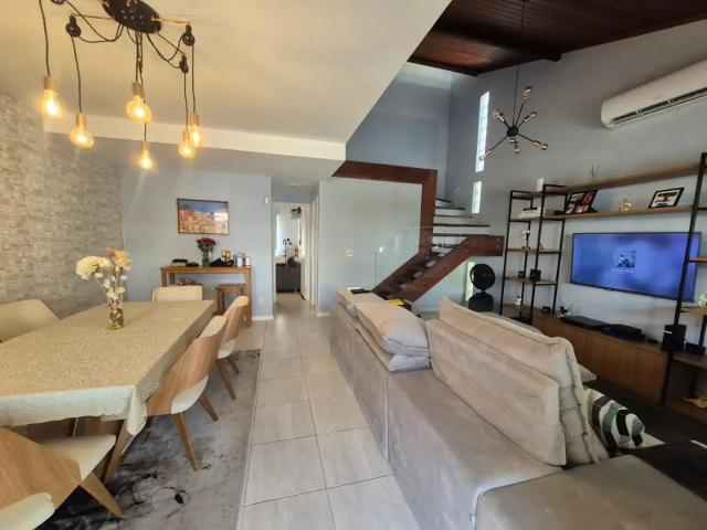 Casa / Sobrado em Condomínio para Venda em Rio de Janeiro/RJ Recreio dos Bandeirantes 4 Quartos