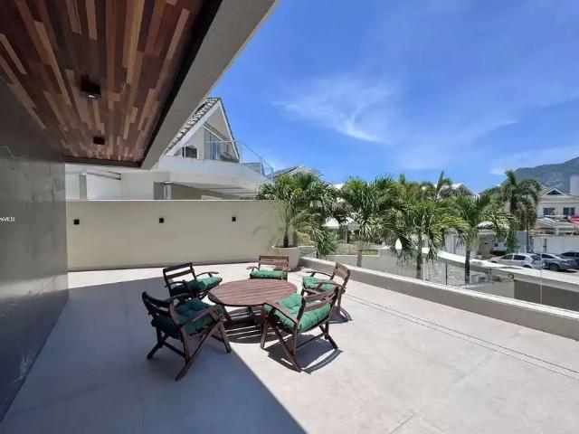 Casa / Sobrado em Condomínio para Venda em Rio de Janeiro/RJ Recreio dos Bandeirantes 4 Quartos