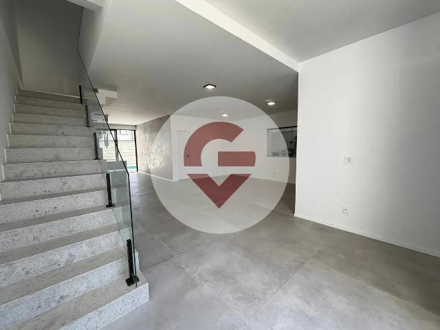 Casa / Sobrado em Condomínio para Venda em Rio de Janeiro/RJ Recreio dos Bandeirantes 4 Quartos