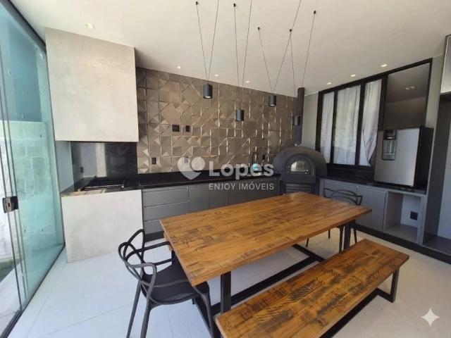 Casa / Sobrado em Condomínio para Venda em Rio de Janeiro/RJ Recreio dos Bandeirantes 4 Quartos