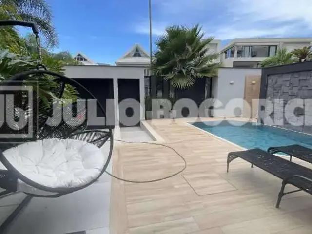 Casa / Sobrado em Condomínio para Venda em Rio de Janeiro/RJ Recreio dos Bandeirantes 4 Quartos