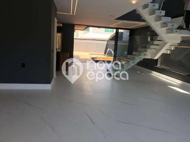 Casa / Sobrado em Condomínio para Venda em Rio de Janeiro/RJ Recreio dos Bandeirantes 5 Quartos