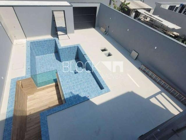 Casa / Sobrado em Condomínio para Venda em Rio de Janeiro/RJ Recreio dos Bandeirantes 5 Quartos