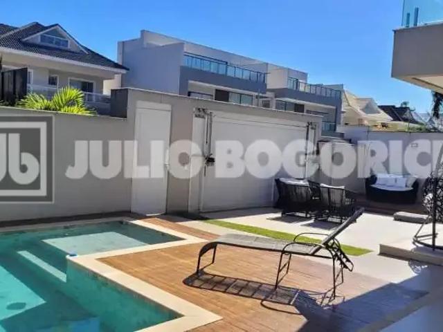 Casa / Sobrado em Condomínio para Venda em Rio de Janeiro/RJ Recreio dos Bandeirantes 5 Quartos