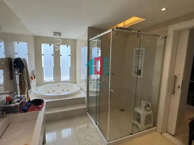 Casa / Sobrado em Condomínio para Venda em Rio de Janeiro/RJ Recreio dos Bandeirantes 5 Quartos