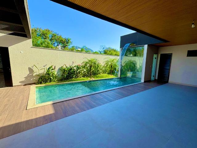 Casa / Sobrado em Condomínio para Venda em Rio de Janeiro/RJ Recreio dos Bandeirantes 5 Quartos