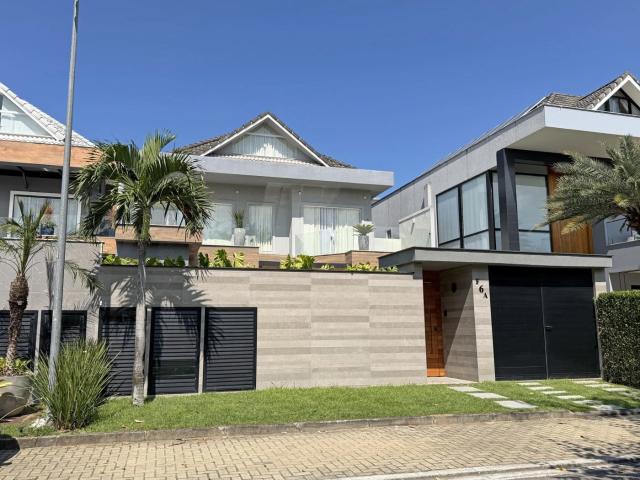 Casa / Sobrado em Condomínio para Venda em Rio de Janeiro/RJ Recreio dos Bandeirantes 5 Quartos