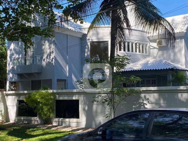 Casa / Sobrado em Condomínio para Venda em Rio de Janeiro/RJ Recreio dos Bandeirantes 8 Quartos