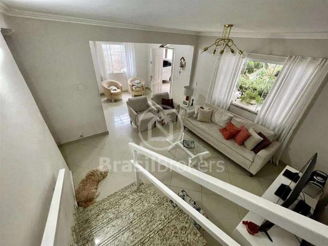 Casa / Sobrado em Condomínio para Venda em Rio de Janeiro/RJ Tanque 4 Quartos