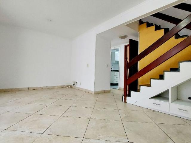 Casa / Sobrado em Condomínio para Venda em Rio de Janeiro/RJ Taquara 2 Quartos